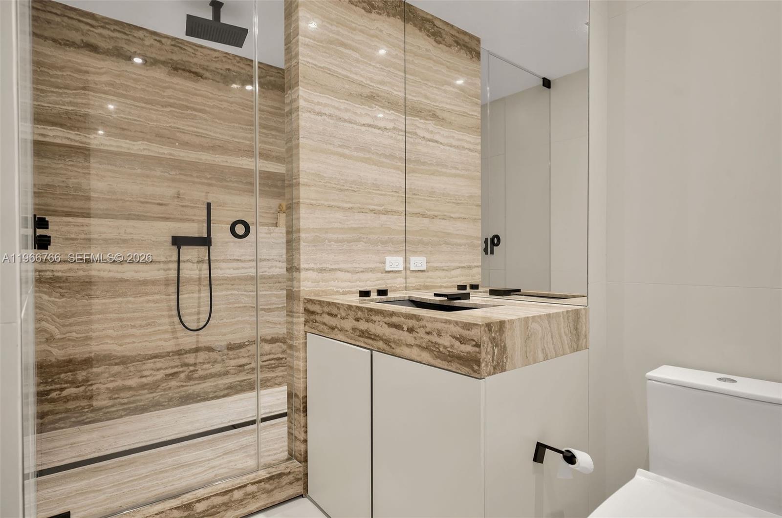 20165 NE 39th Pl #1103&1104 Aventura, FL 33180