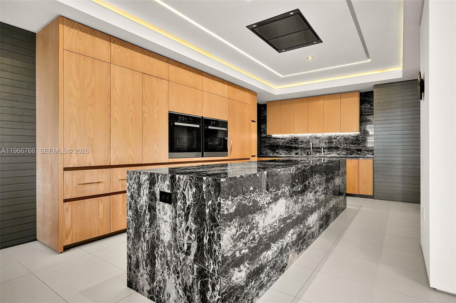 20165 NE 39th Pl #1103&1104 Aventura, FL 33180