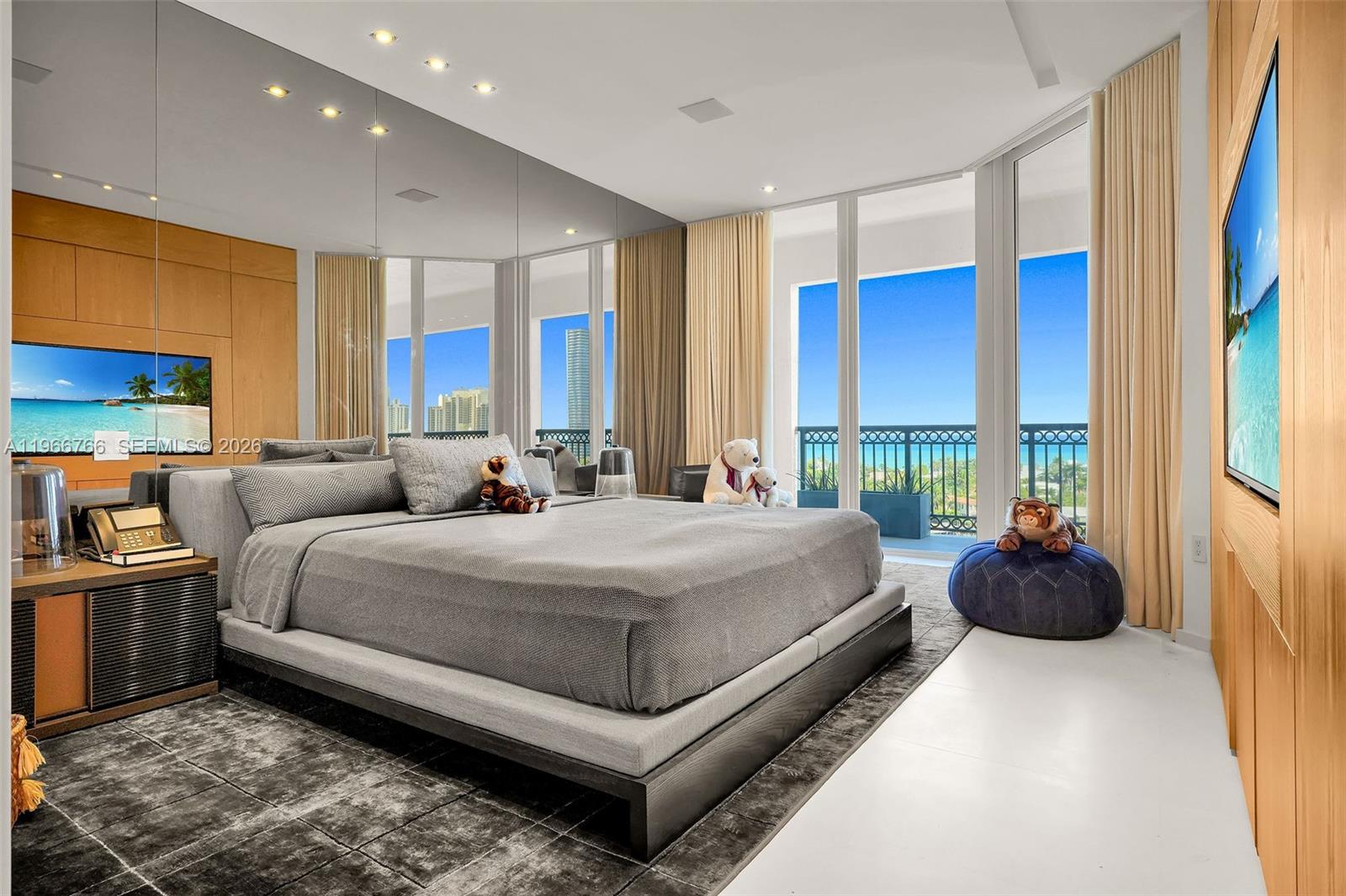 20165 NE 39th Pl #1103&1104 Aventura, FL 33180