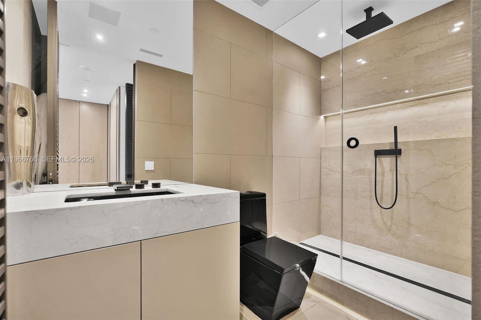 20165 NE 39th Pl #1103&1104 Aventura, FL 33180