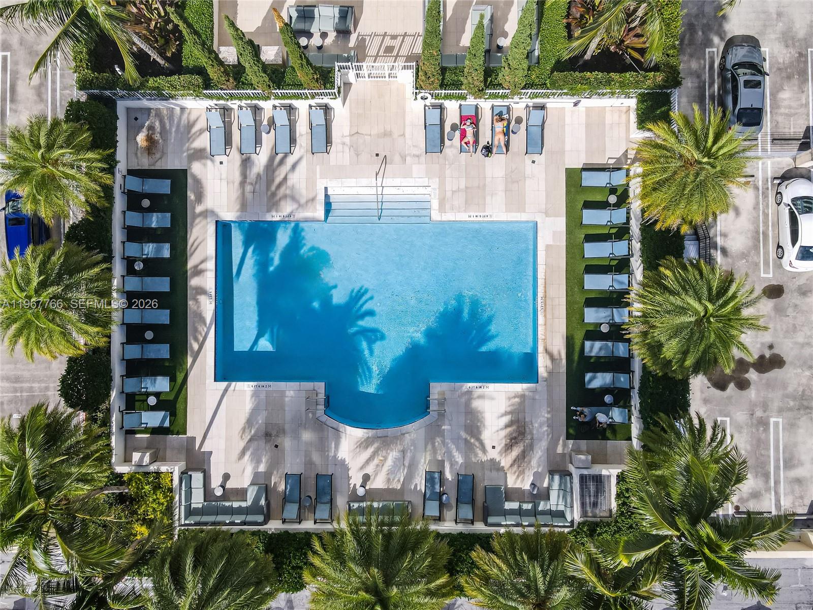 3000 Coral Way #1416 Miami, FL 33145