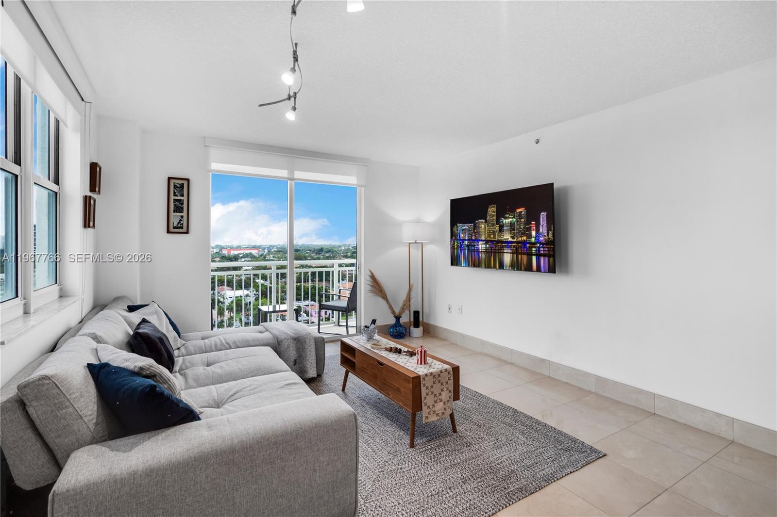 3000 Coral Way #1416 Miami, FL 33145