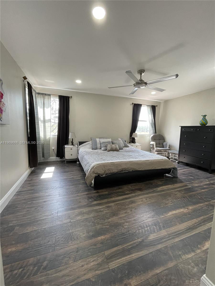 11712 SW 1st St Coral Springs, FL 33071