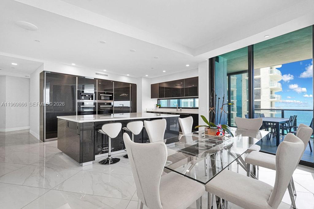 image Porsche Design Tower4