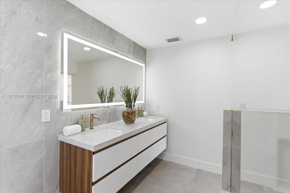 1971 SW 33rd Ave Miami, FL 33145