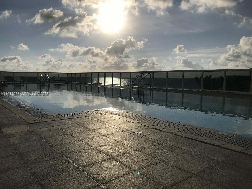 image Trump Tower II42