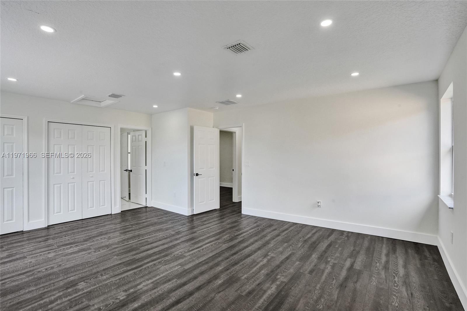 14422 N Royal Cv Cir