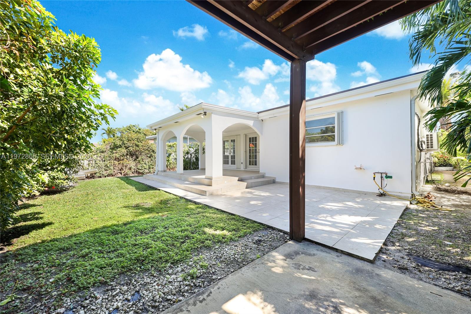 9056 Emerson Ave Surfside, FL 33154