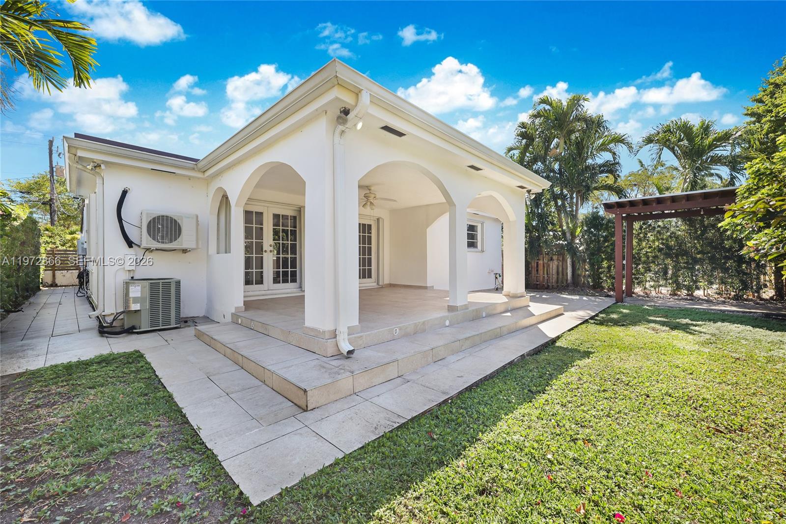 9056 Emerson Ave Surfside, FL 33154