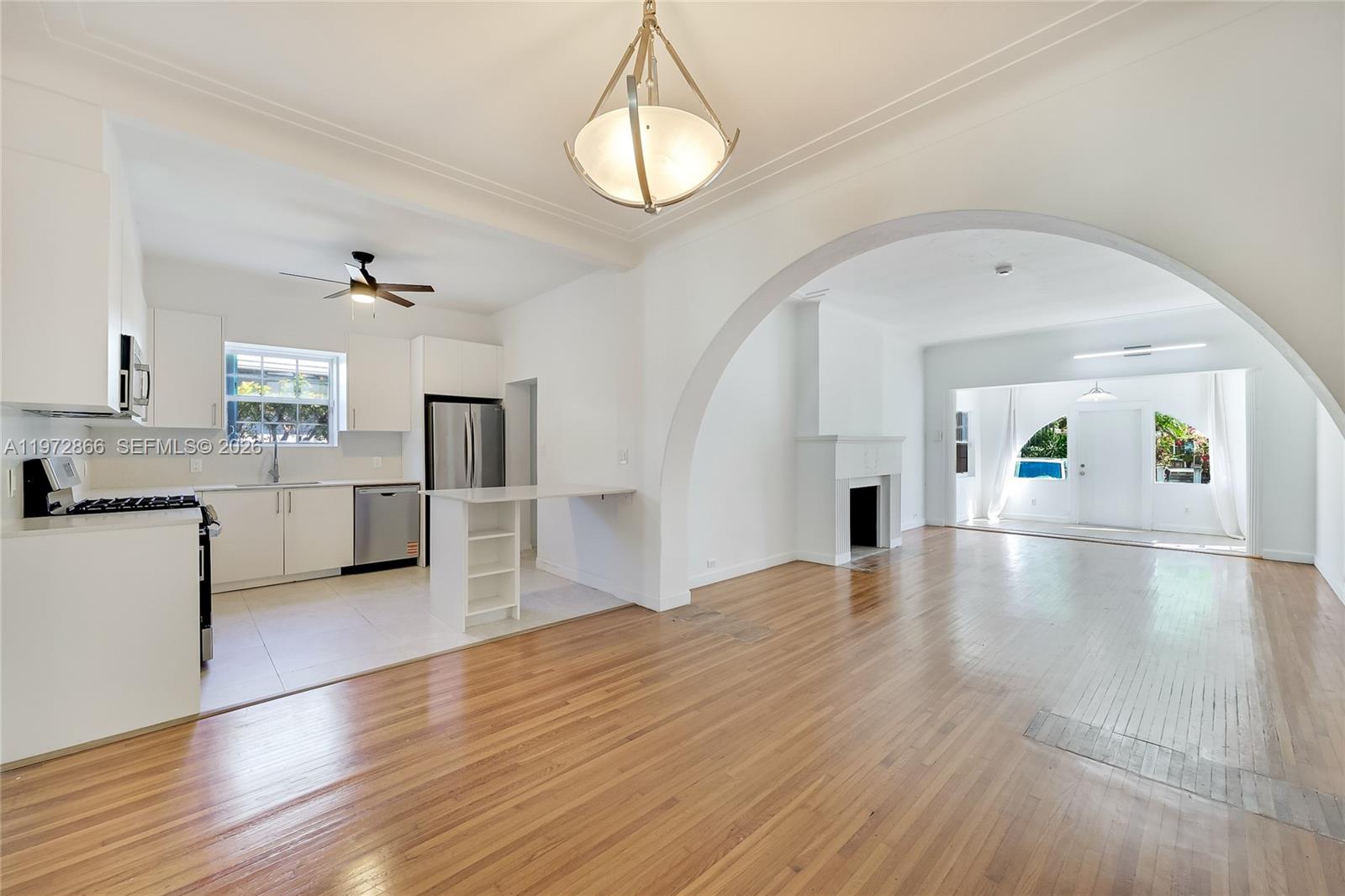 9056 Emerson Ave Surfside, FL 33154