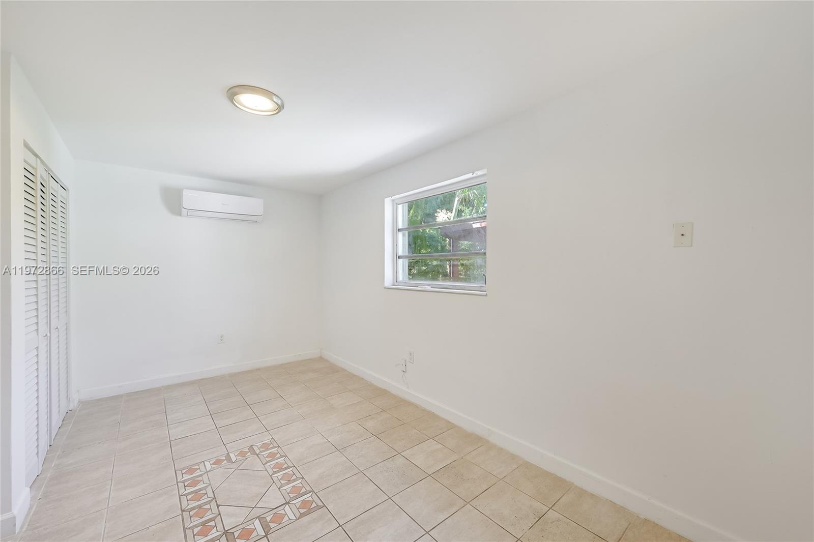 9056 Emerson Ave Surfside, FL 33154