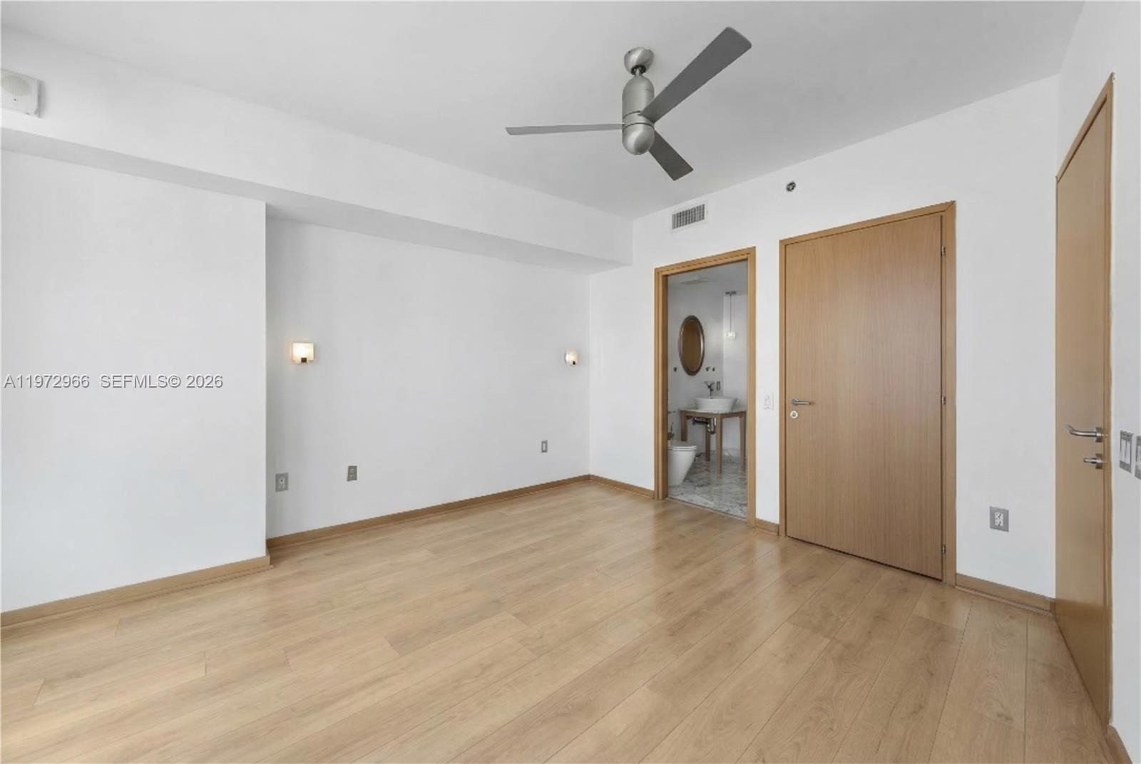 450 Alton Rd #3206 Miami Beach, FL 33139