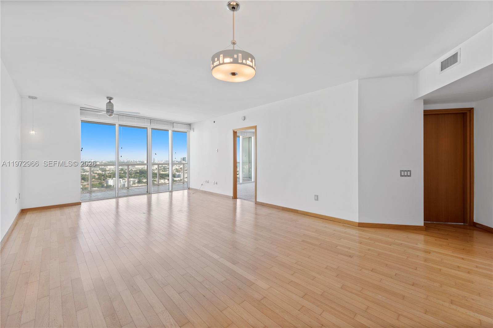 450 Alton Rd #3206 Miami Beach, FL 33139