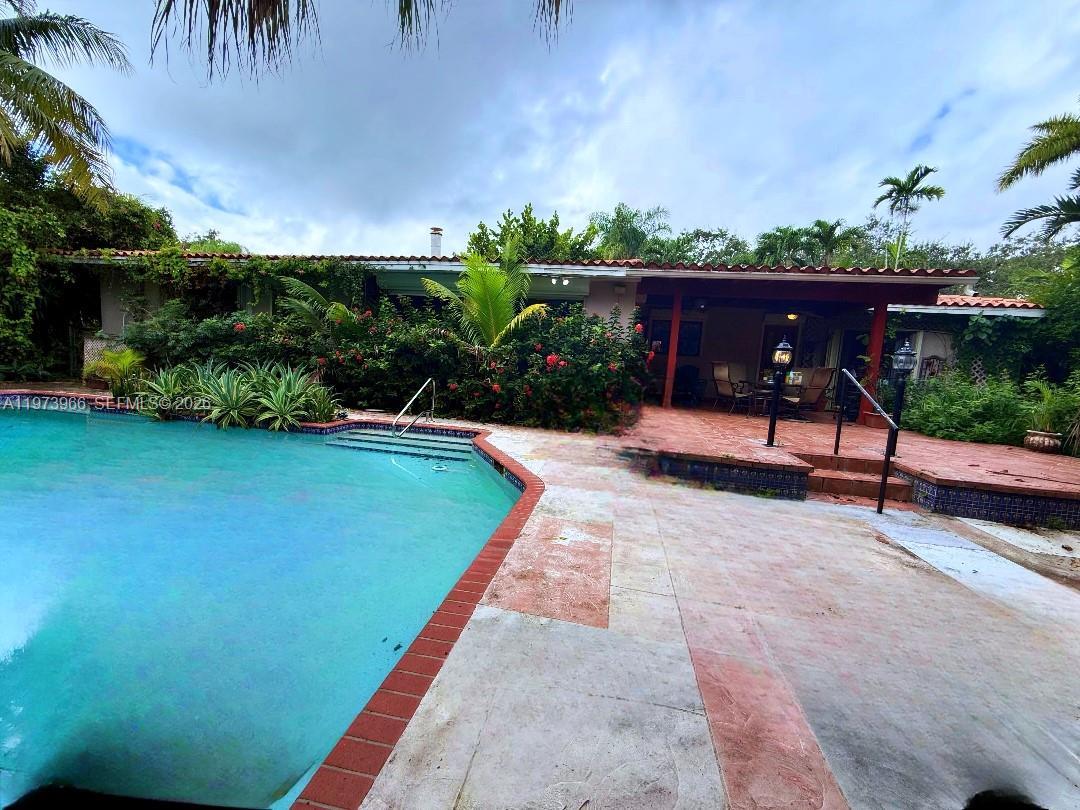 1915 Country Clb Prado Coral Gables, FL 33134