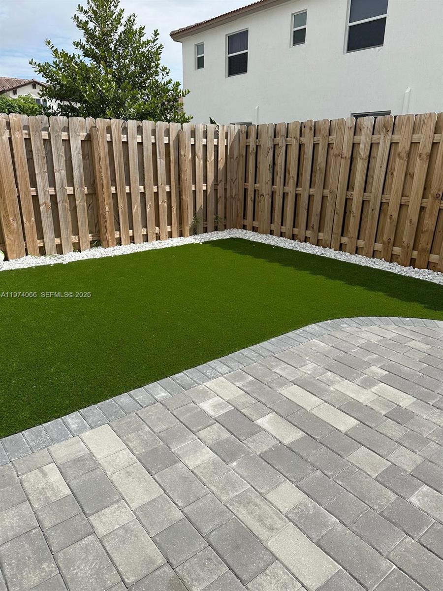 12221 NW 23rd Pl Miami, FL 33167