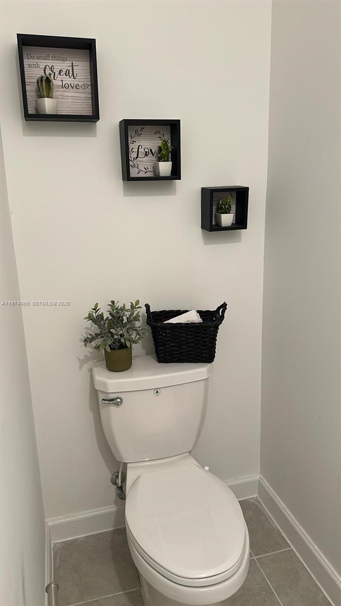 12221 NW 23rd Pl Miami, FL 33167