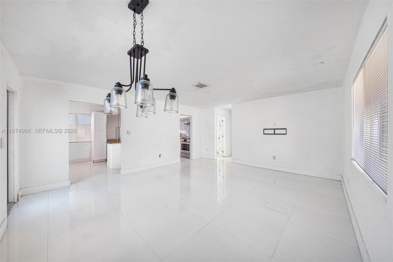 276 NW 40th St Miami, FL 33127