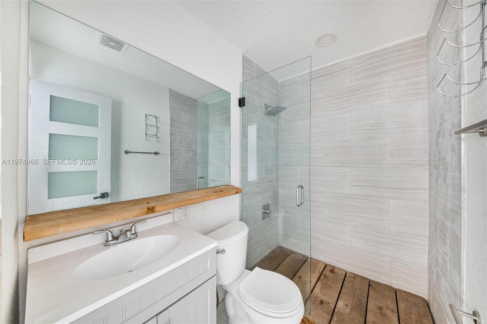 276 NW 40th St Miami, FL 33127