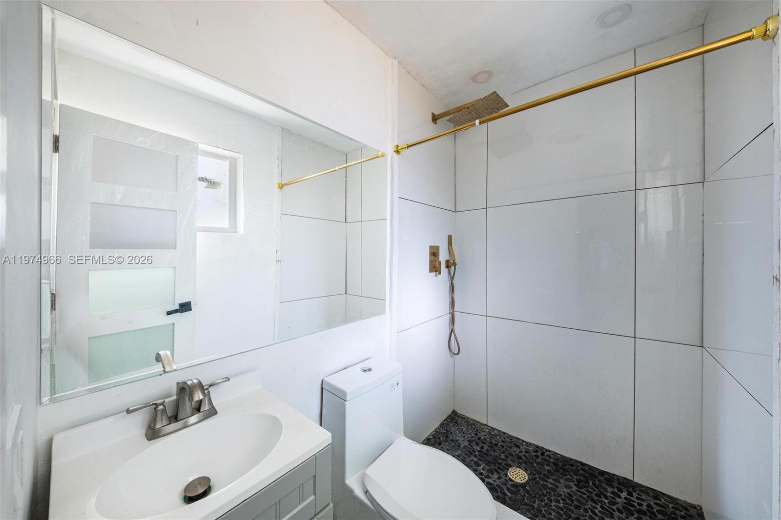 276 NW 40th St Miami, FL 33127