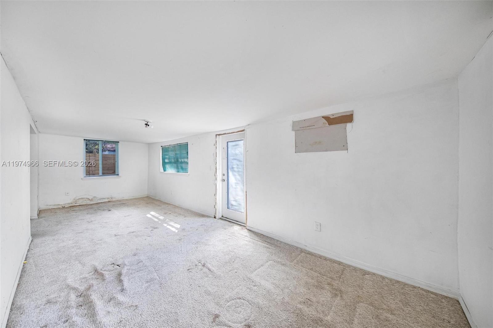 276 NW 40th St Miami, FL 33127