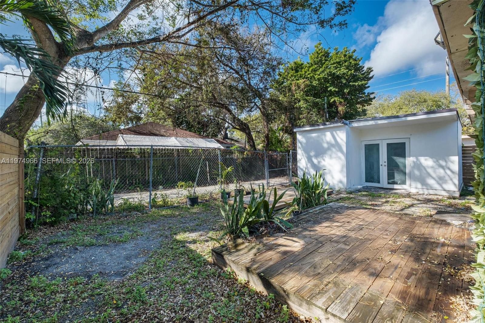 276 NW 40th St Miami, FL 33127