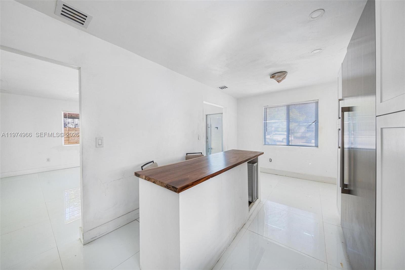 276 NW 40th St Miami, FL 33127