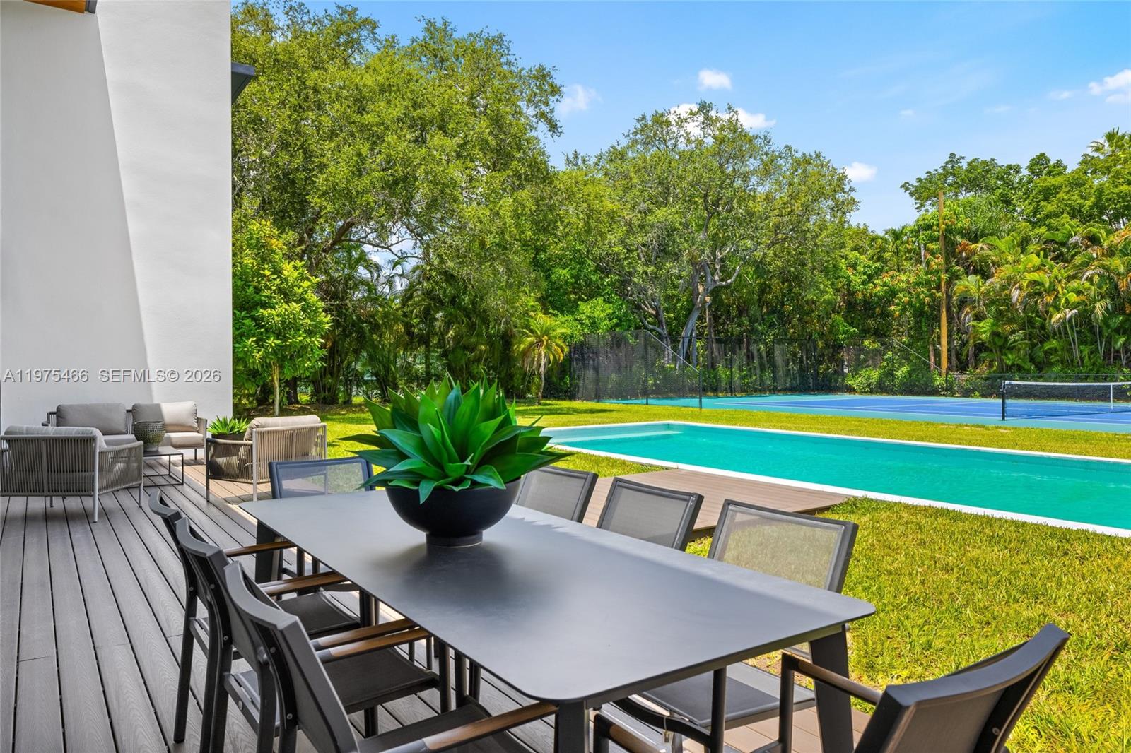 6445 SW 129th Ter Pinecrest, FL 33156