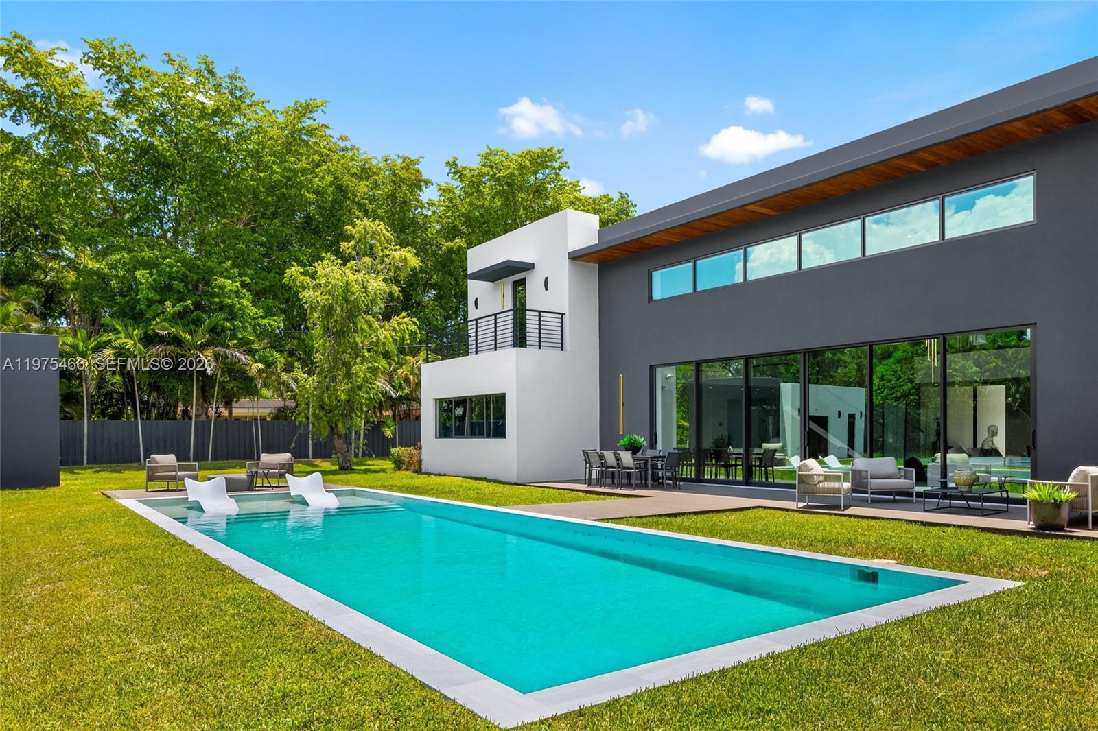 6445 SW 129th Ter Pinecrest, FL 33156