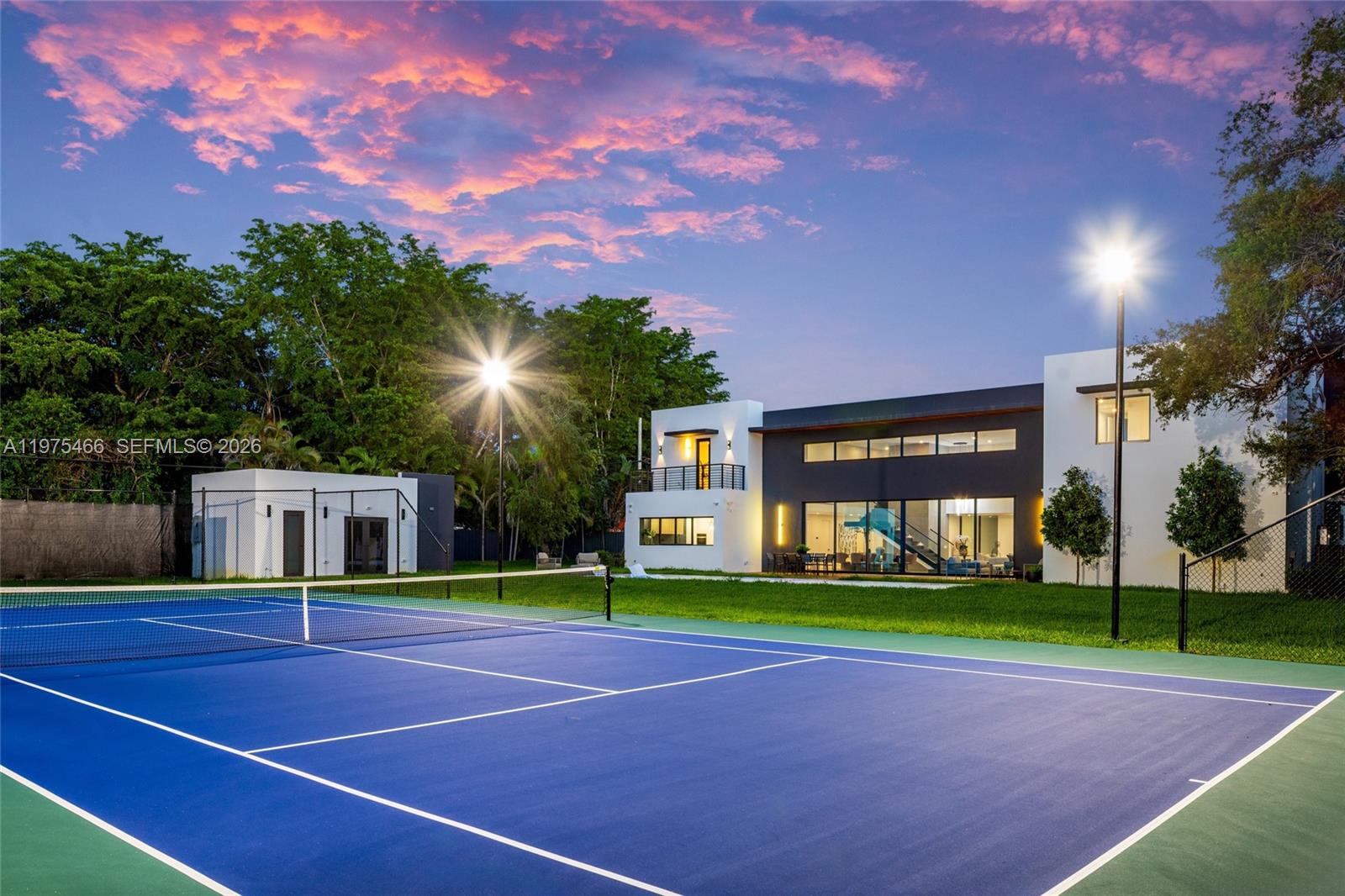 6445 SW 129th Ter Pinecrest, FL 33156