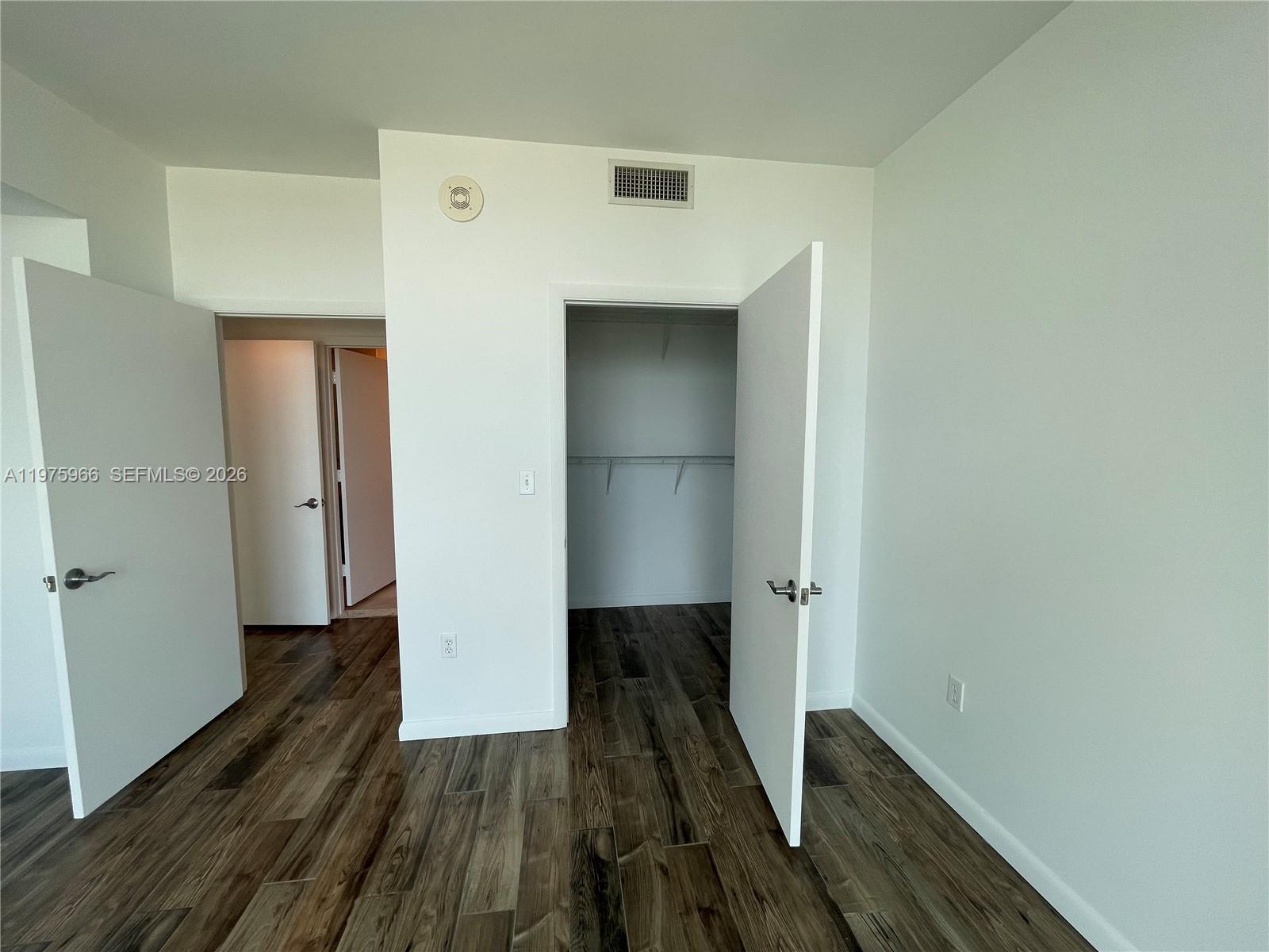 253 NE 2nd St #1707 Miami, FL 33132