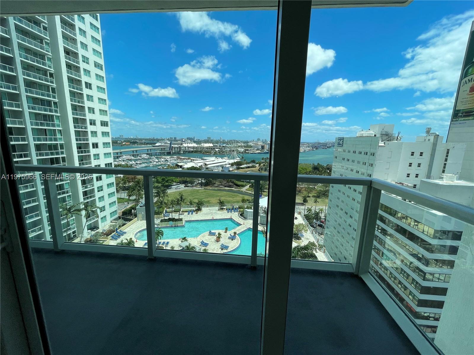 253 NE 2nd St #1707 Miami, FL 33132