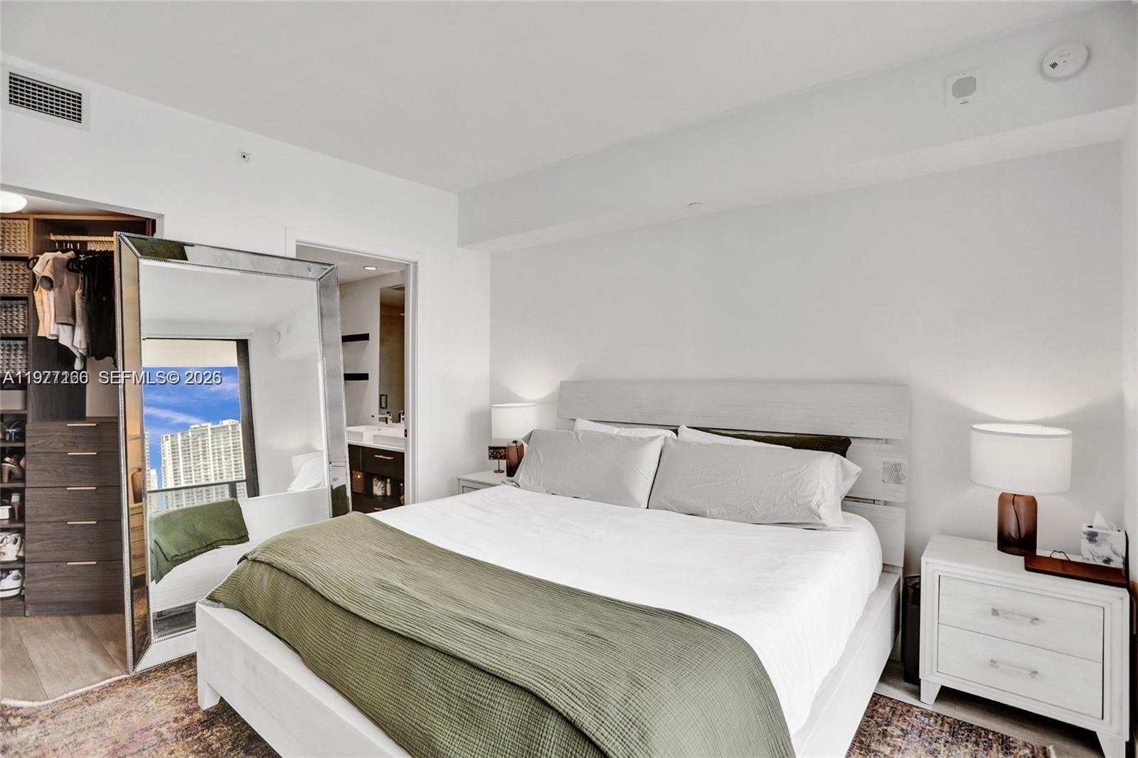 image Brickell Heights East11