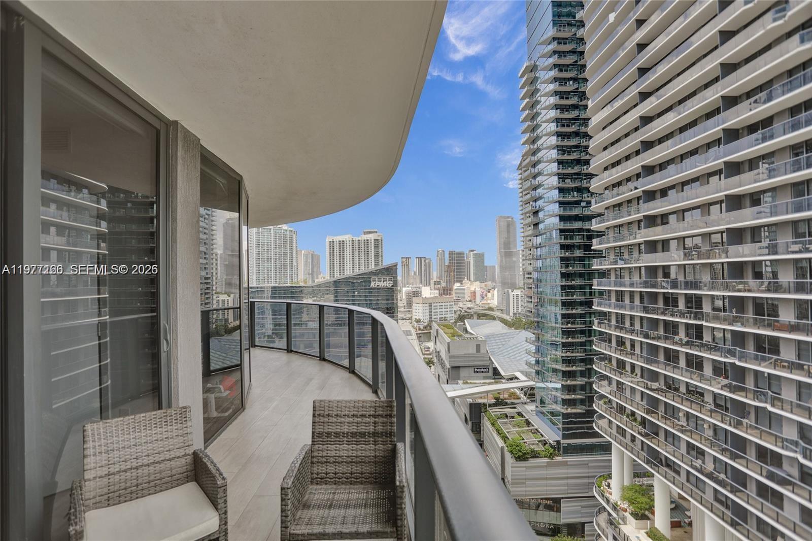 image Brickell Heights East23