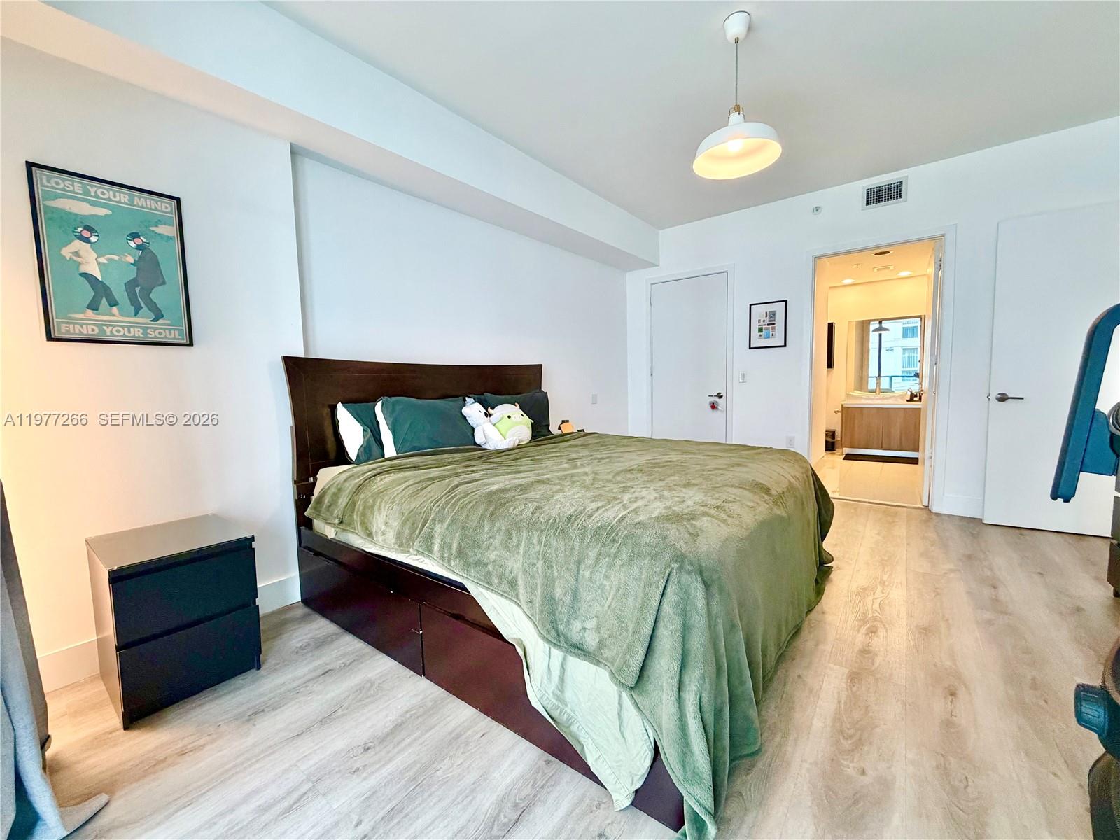 201 SW 17th Rd #304 Miami, FL 33129