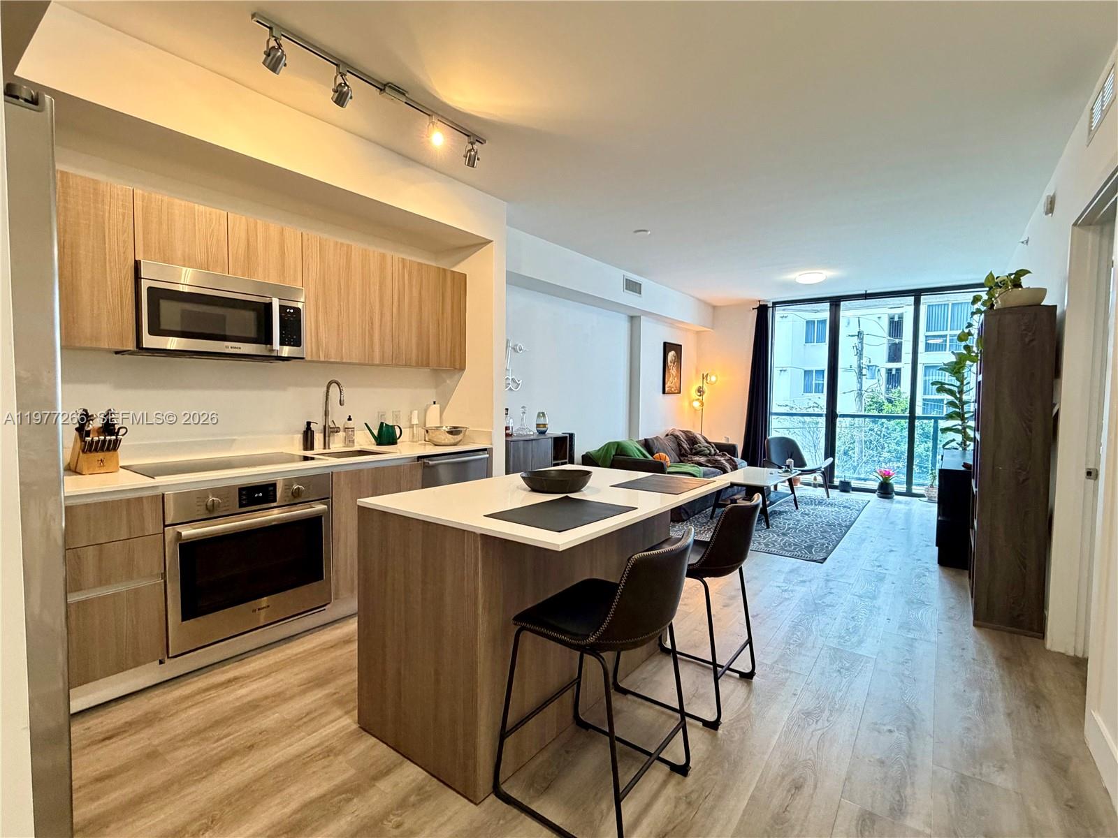 201 SW 17th Rd #304 Miami, FL 33129