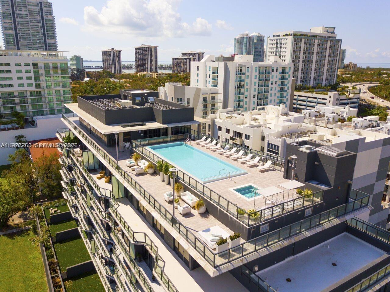 201 SW 17th Rd #304 Miami, FL 33129