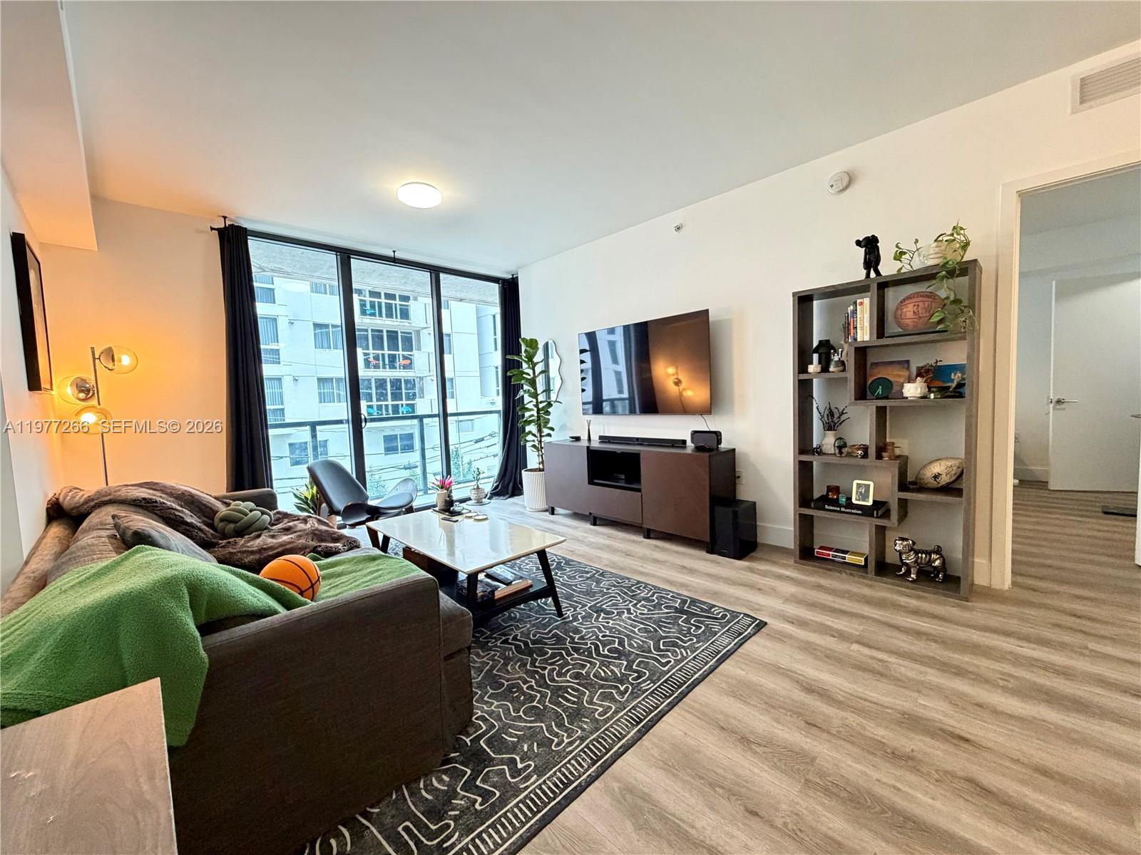 201 SW 17th Rd #304 Miami, FL 33129