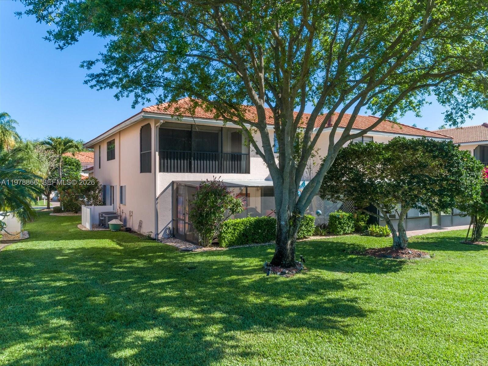 8652 Via Reale #1 Boca Raton, FL 33496