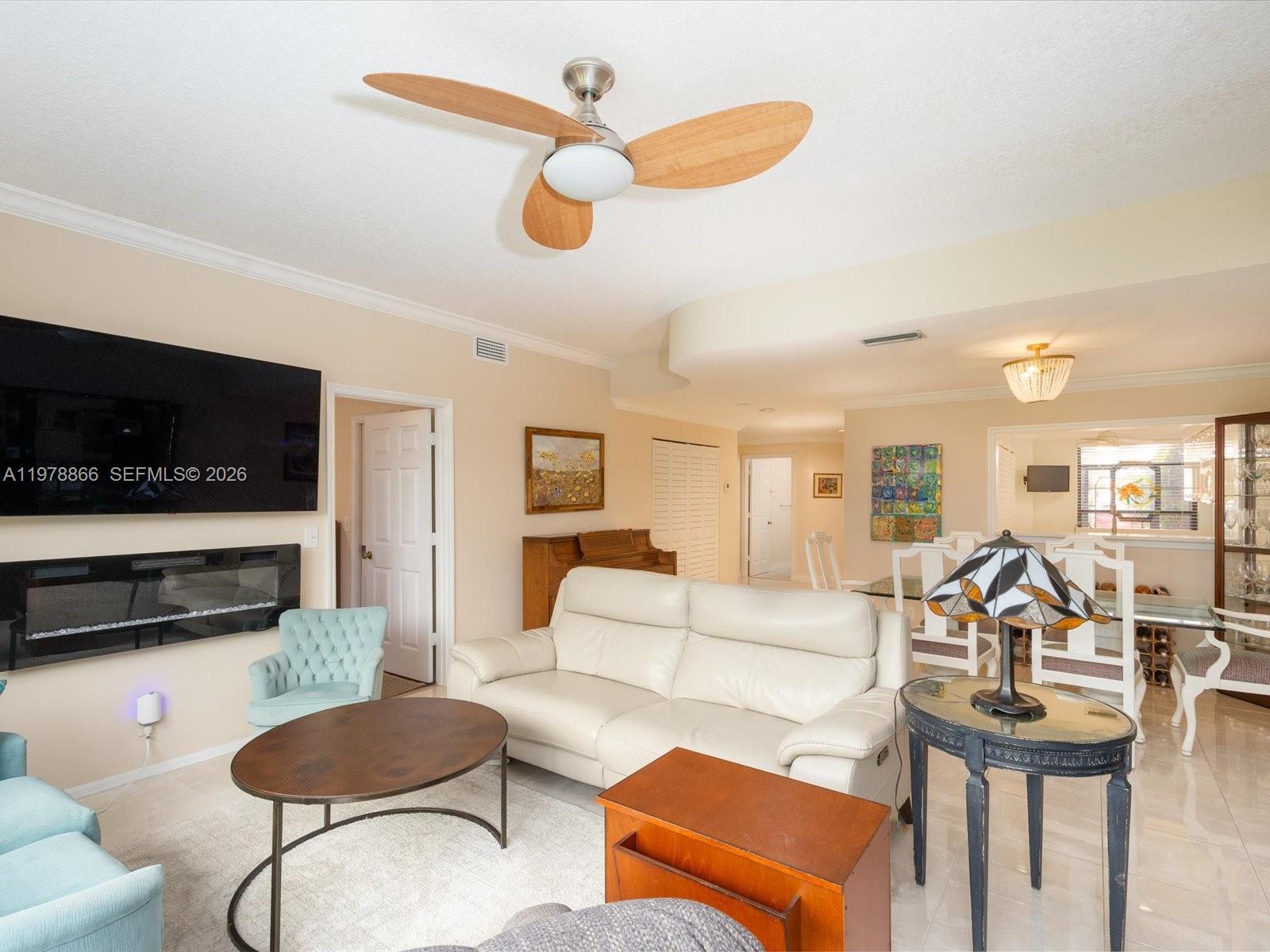 8652 Via Reale #1 Boca Raton, FL 33496