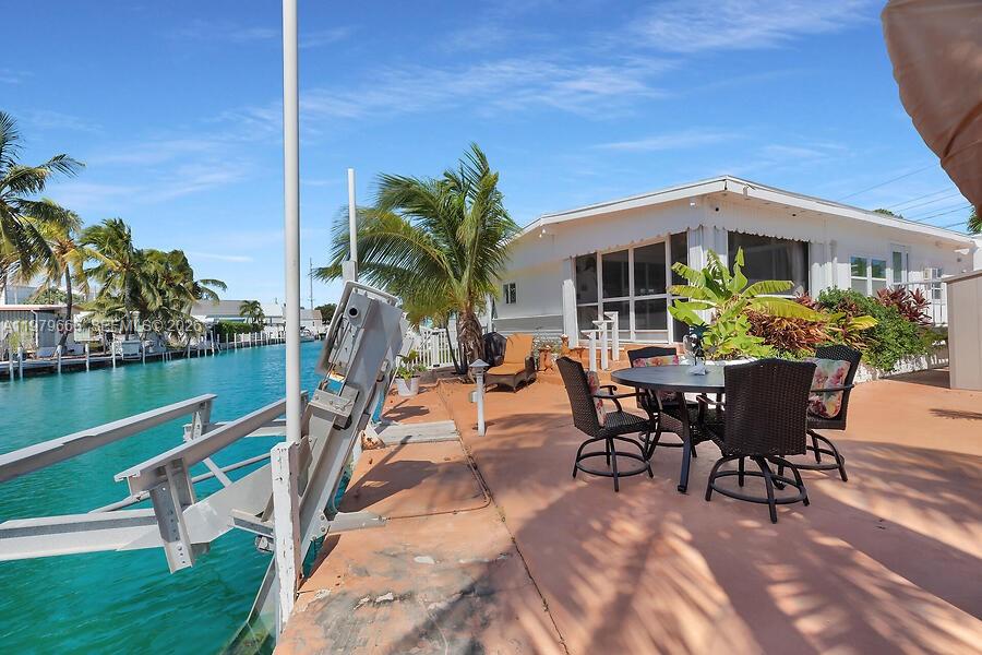 605 26th St Ocean Marathon, FL 33050