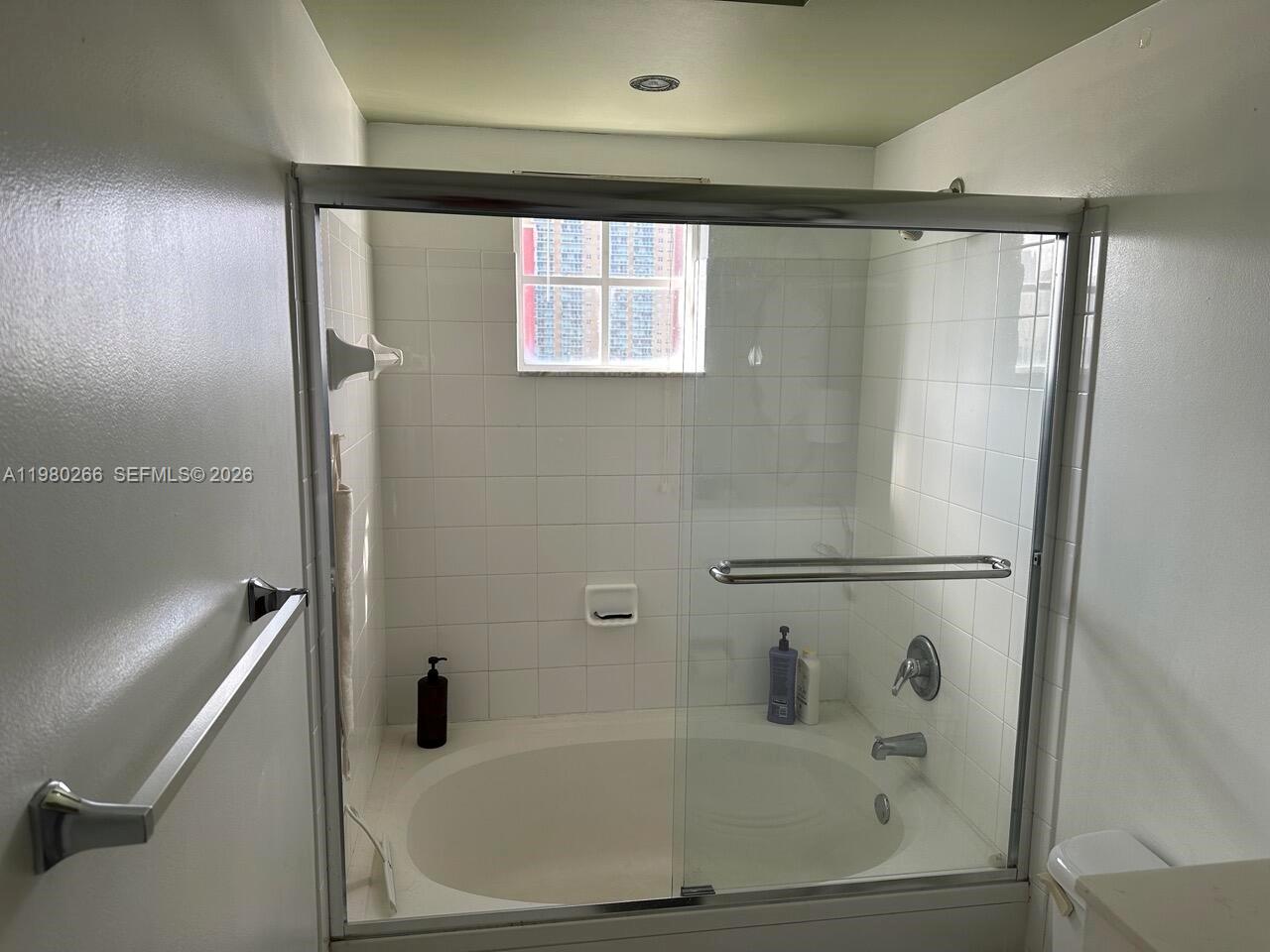 17100 N Bay Rd #1904 Sunny Isles Beach, FL 33160