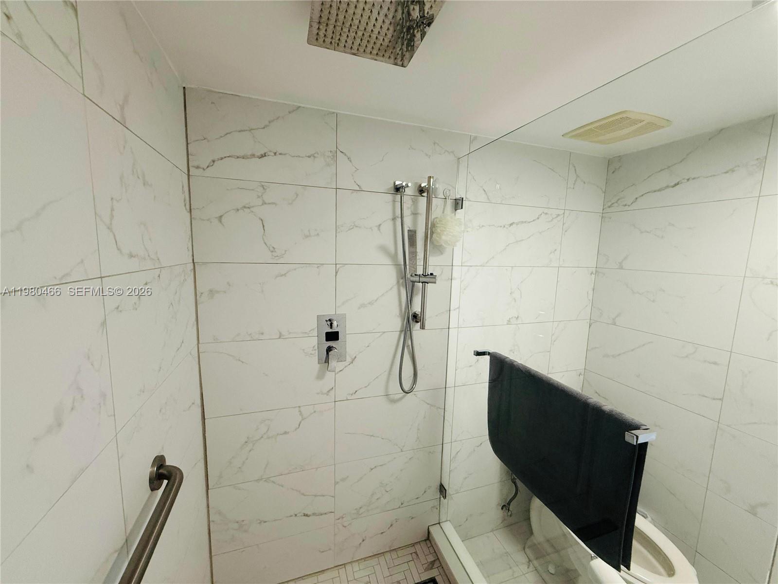 17801 N Bay Rd #614 Sunny Isles Beach, FL 33160