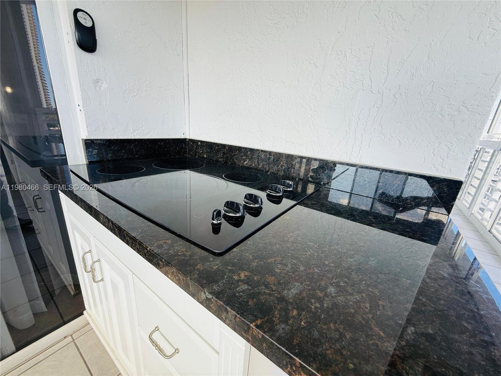 17801 N Bay Rd #614 Sunny Isles Beach, FL 33160