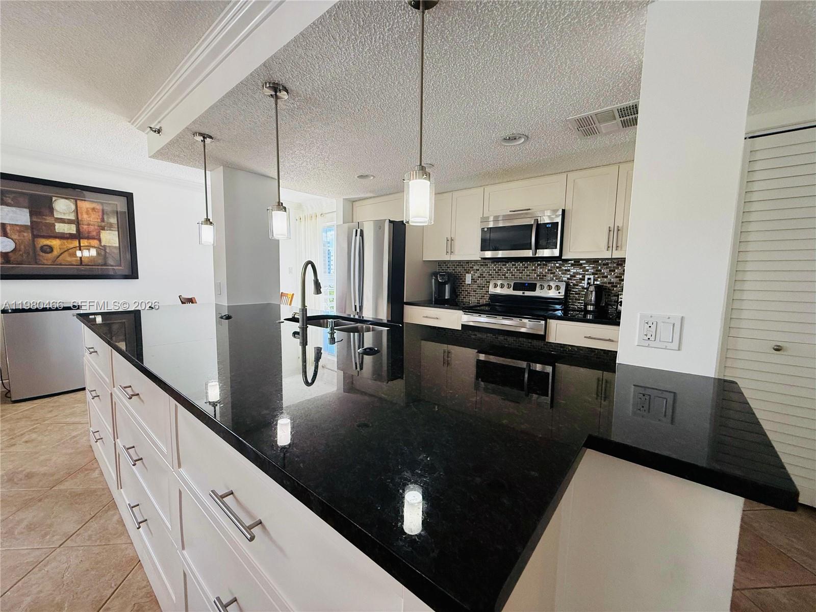 17801 N Bay Rd #614 Sunny Isles Beach, FL 33160