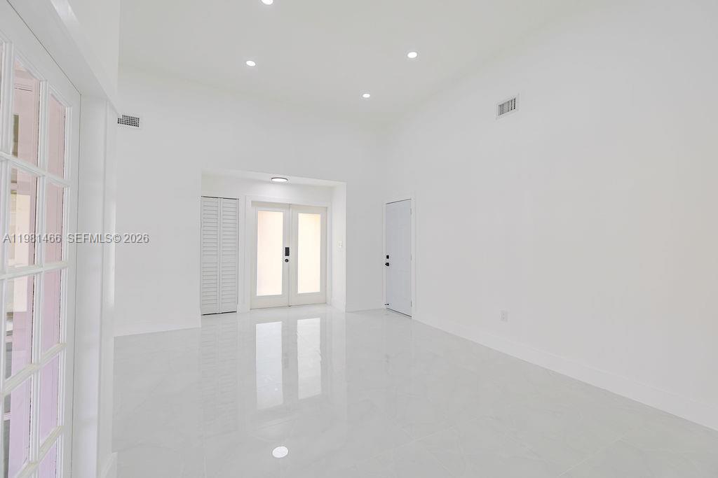 8940 SW 4th Ter Miami, FL 33174