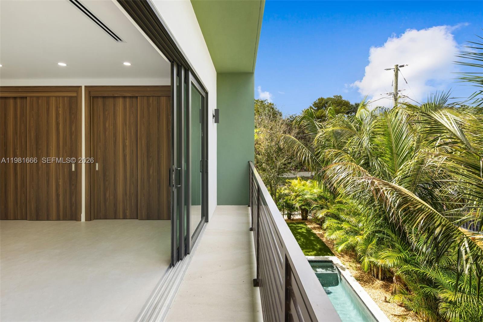 569 NW 44th St Miami, FL 33127