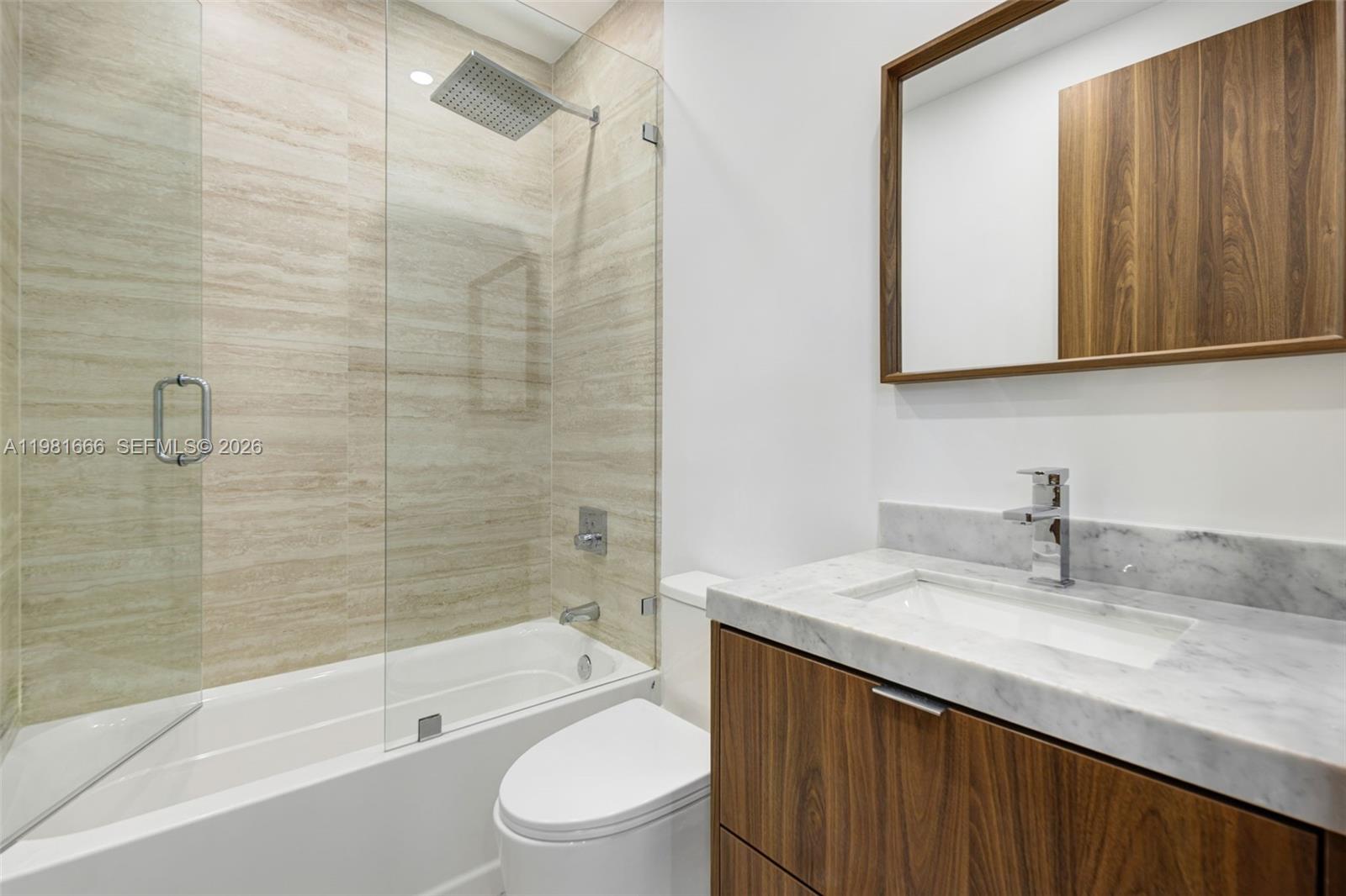 569 NW 44th St Miami, FL 33127