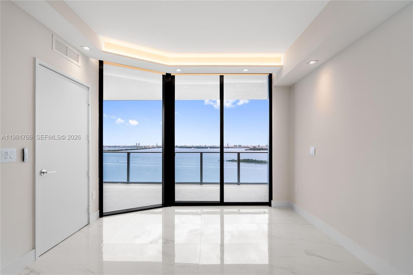 700 NE 24th St #2402 Miami, FL 33137