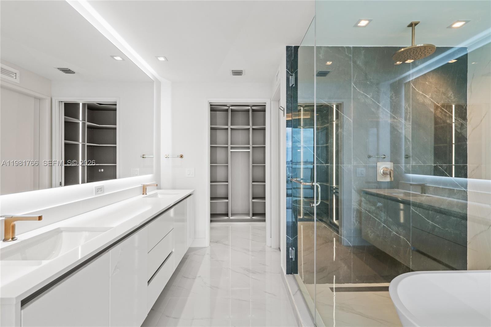 700 NE 24th St #2402 Miami, FL 33137