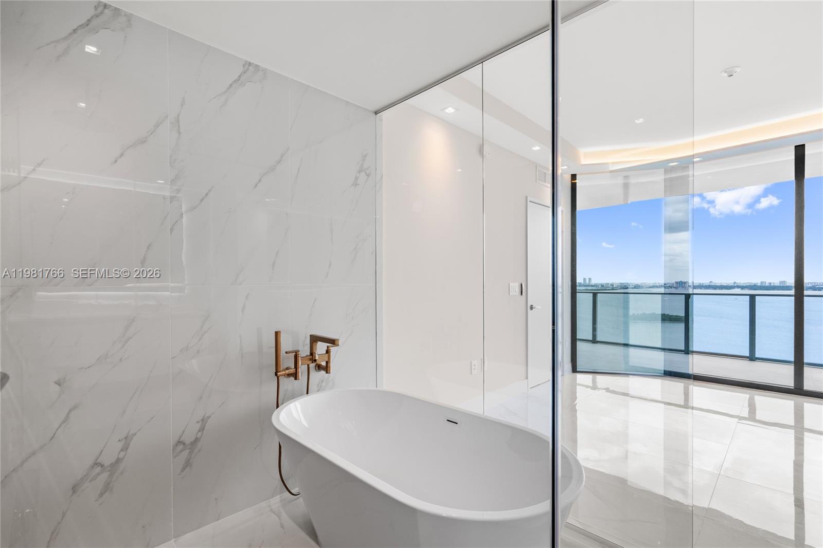 700 NE 24th St #2402 Miami, FL 33137